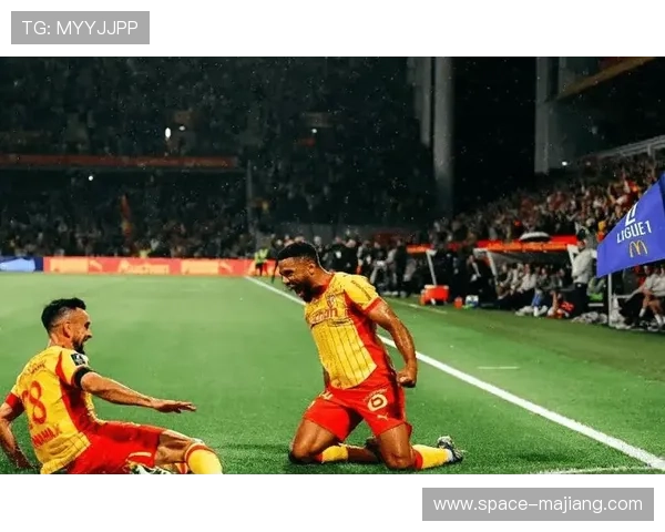 朗斯客场挑战图卢兹，法甲领头羊虐菜稳定性受考验